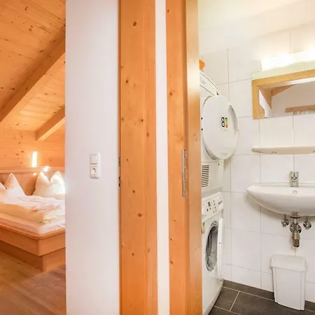 Chalet Schoneben Bauernhaus Oostzijde בקתה